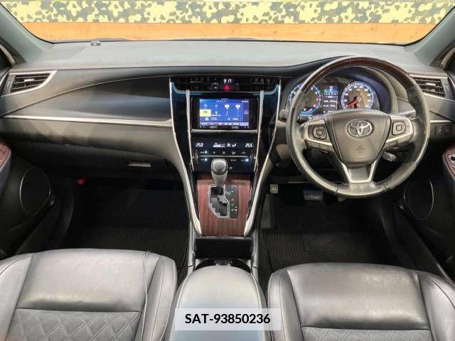 Toyota HARRIER 2015-12 373183-1