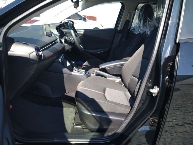 Mazda DEMIO 2015-01 13710-21