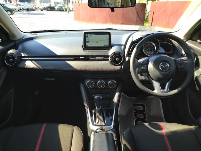 Mazda DEMIO 2015-01 13710-8
