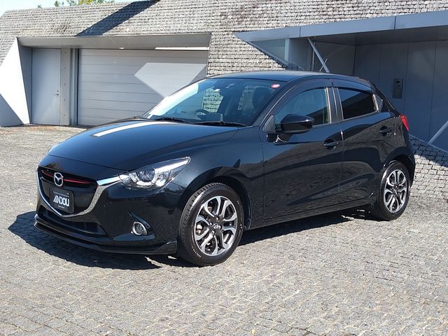 Mazda DEMIO 2015-01 13710-1