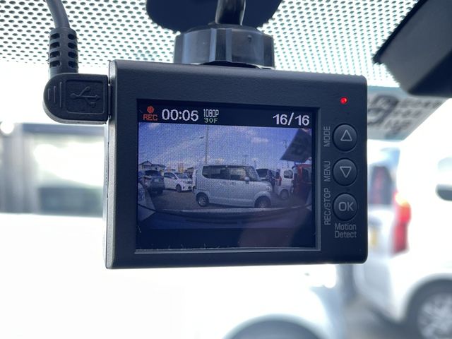 Toyota AQUA 2017-06 8510-13
