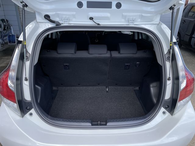 Toyota AQUA 2017-06 8510-28