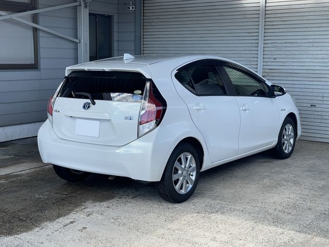 Toyota AQUA 2017-06 8510-5