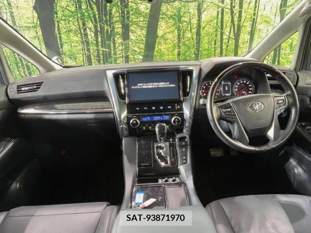 Toyota VELLFIRE 2018-06 332952-1