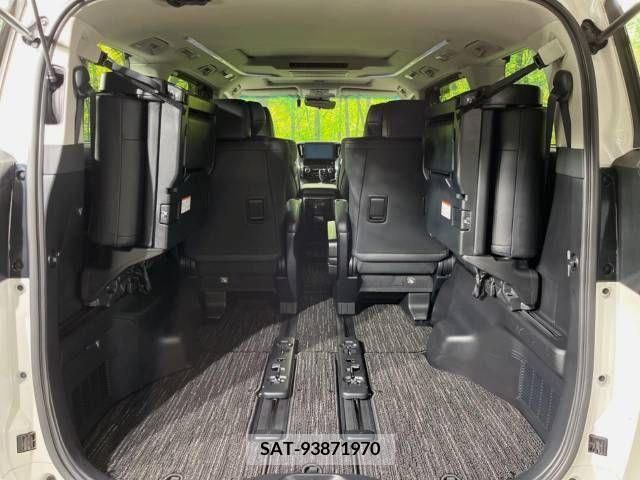 Toyota VELLFIRE 2018-06 332952-10