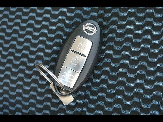 Nissan NOTE 2016-06 6722-7