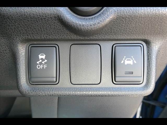 Nissan NOTE 2016-06 6722-26