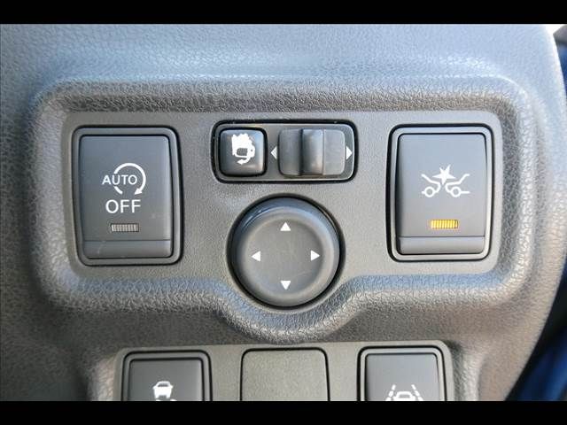 Nissan NOTE 2016-06 6722-25