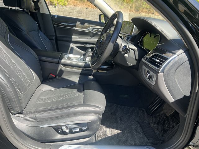 Bmw 7 SERIES 2016-03 6814-7