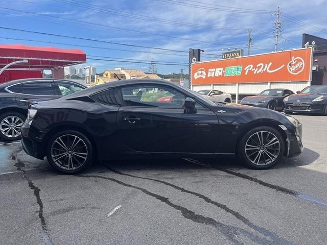 Toyota 86 2013-03 16358-3