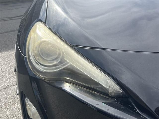 Toyota 86 2013-03 16358-9