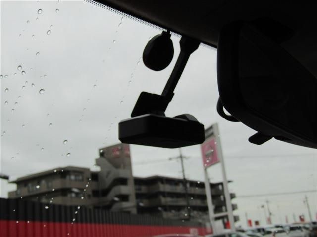 Nissan CUBE 2017-04 184046-13