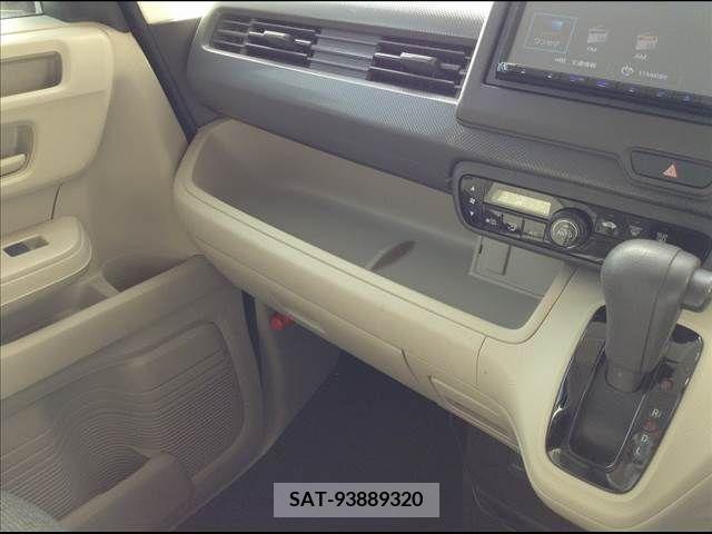 Honda N BOX 2018-07 278687-27