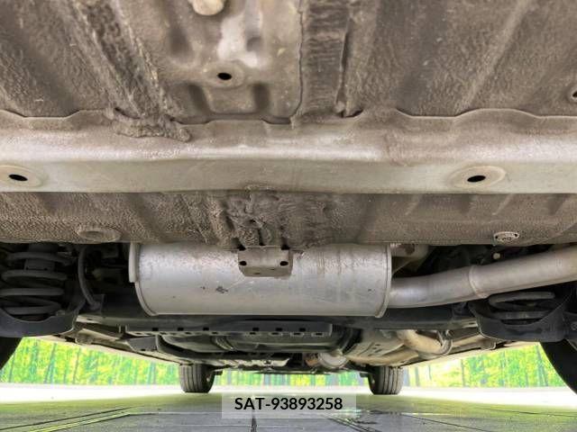 Honda e 2012-11 379263-18