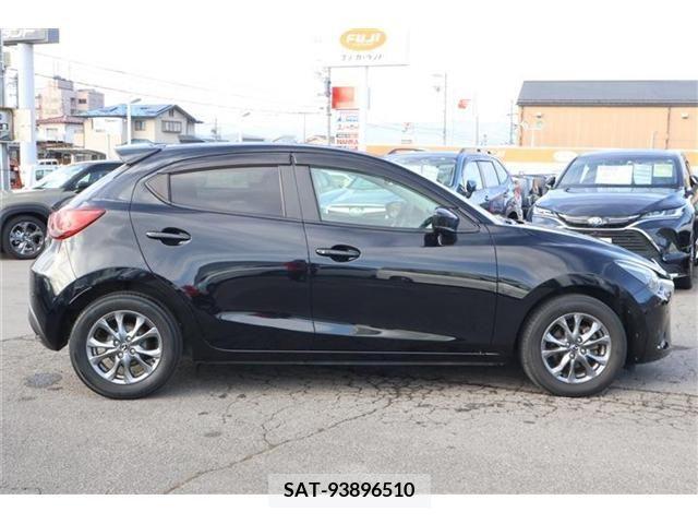 Mazda DEMIO 2019-05 225255-27