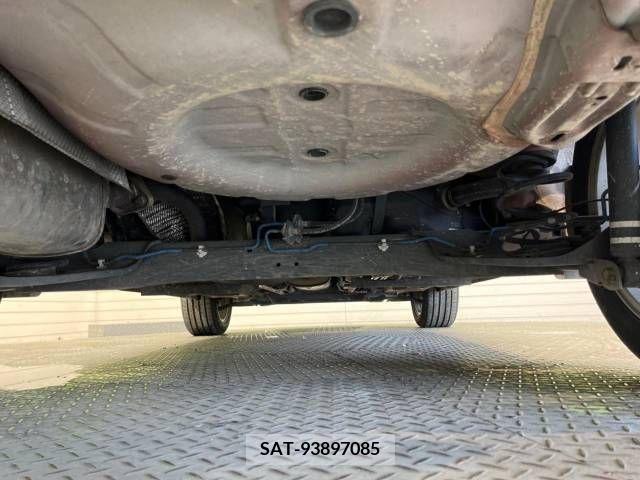 Nissan JUKE 2011-12 326421-18