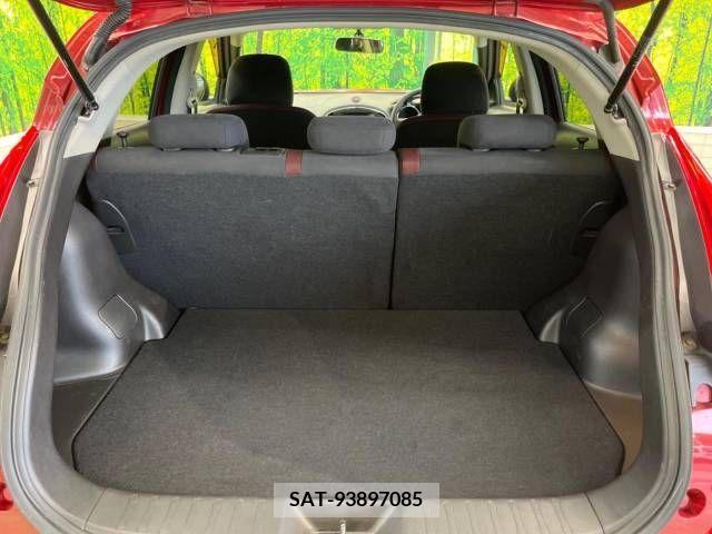 Nissan JUKE 2011-12 326421-10