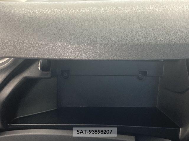 Nissan NOTE 2016-03 365311-27