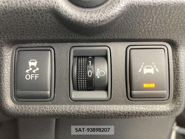 Nissan NOTE 2016-03 365311-15