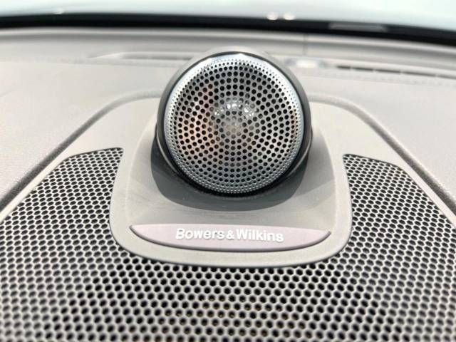 Volvo XC60 2020-04 17323-5