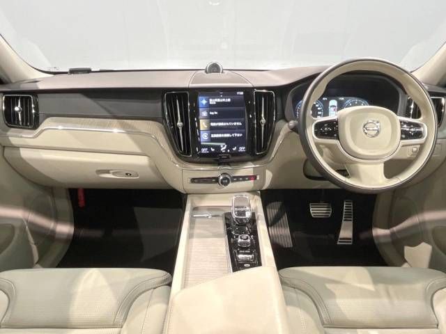 Volvo XC60 2020-04 17323-1
