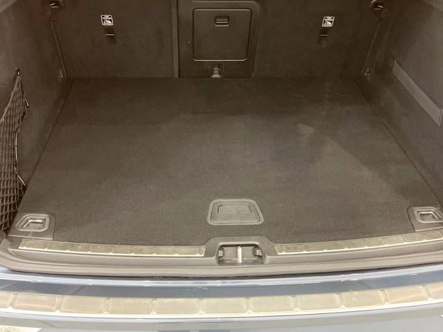 Volvo XC60 2020-04 17323-11