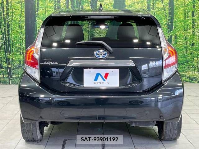 Toyota AQUA 2017-03 204643-15