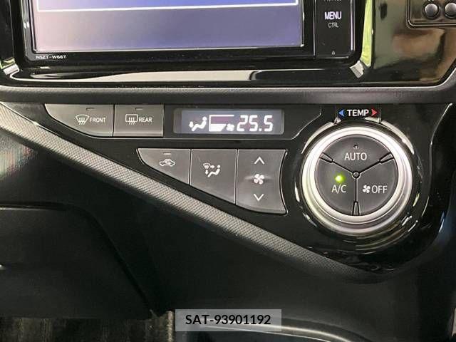 Toyota AQUA 2017-03 204643-6