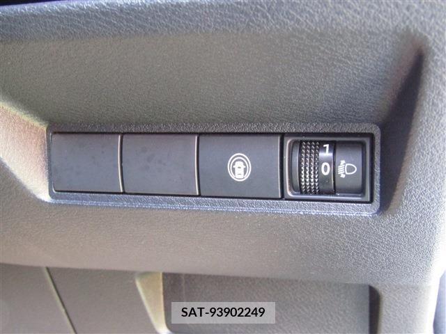 Nissan NOTE 2022-03 233744-15