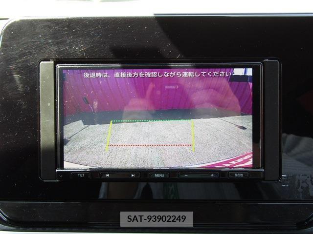 Nissan NOTE 2022-03 233744-4