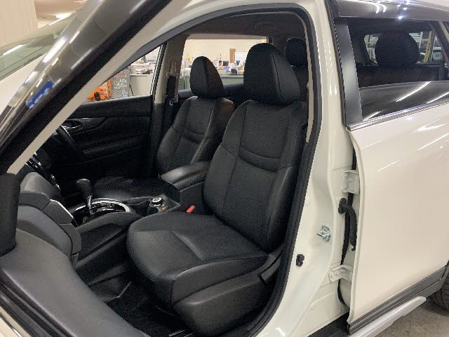 Nissan X-TRAIL 2015-03 12553-12