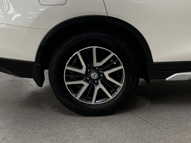 Nissan X-TRAIL 2015-03 12553-26
