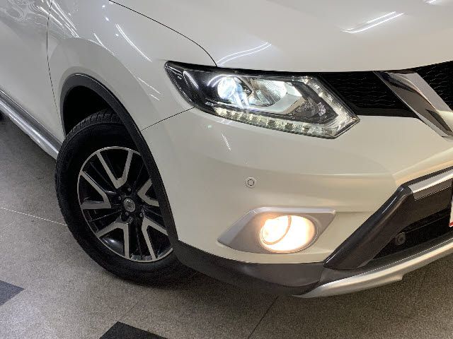 Nissan X-TRAIL 2015-03 12553-24