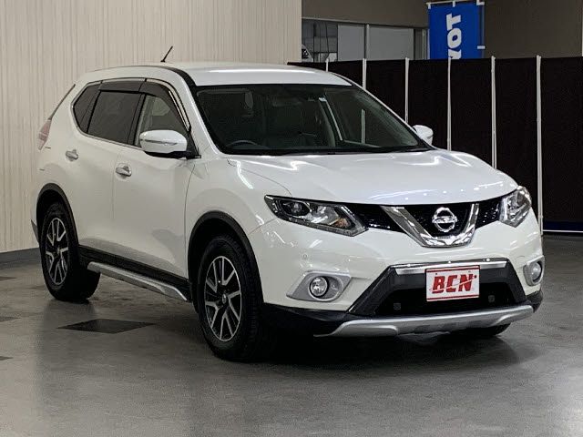 Nissan X-TRAIL 2015-03 12553-6