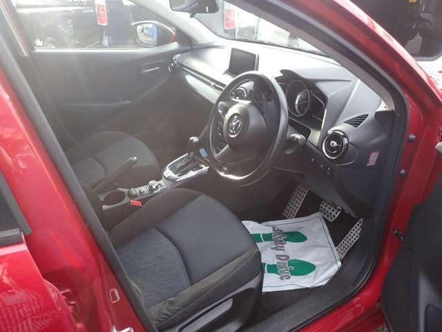 Mazda DEMIO 2015-07 972-6