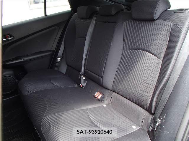 Toyota PRIUS 2017-09 281870-11