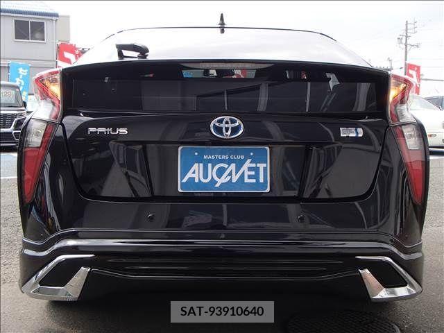 Toyota PRIUS 2017-09 281870-2