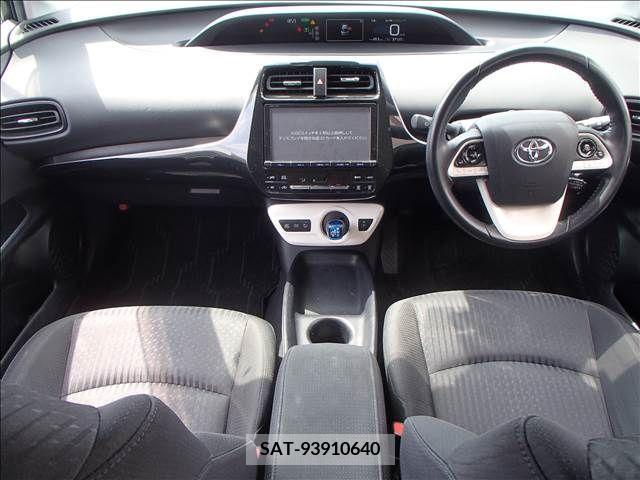 Toyota PRIUS 2017-09 281870-1