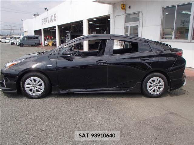 Toyota PRIUS 2017-09 281870-7