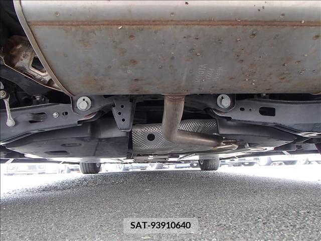 Toyota PRIUS 2017-09 281870-19