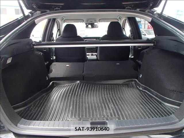 Toyota PRIUS 2017-09 281870-16