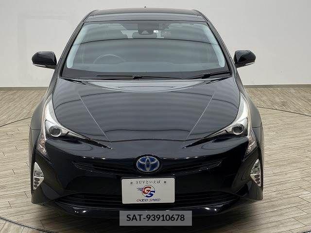 Toyota PRIUS 2016-06 281999-11