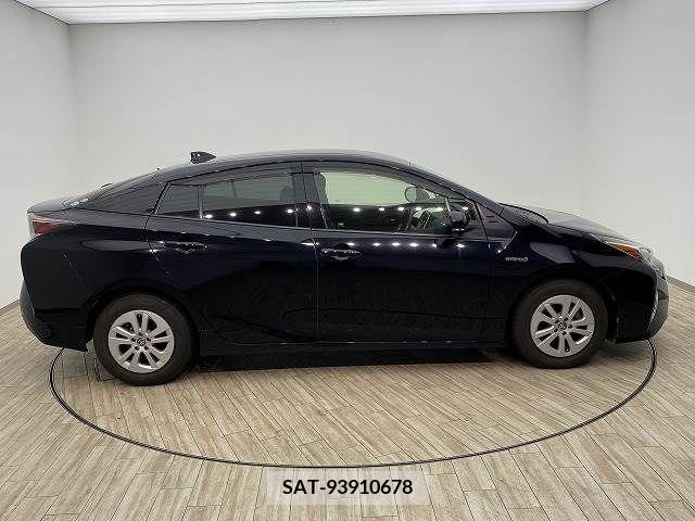 Toyota PRIUS 2016-06 281999-14