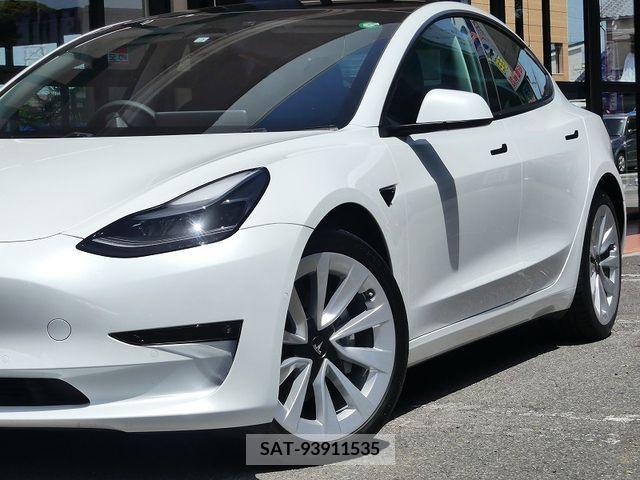 Tesla MODEL 3 2022-02 334883-7