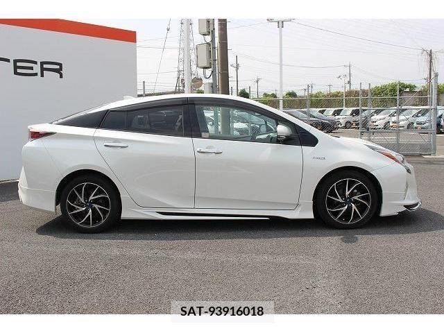 Toyota PRIUS 2016-02 282167-2