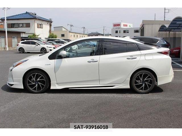 Toyota PRIUS 2016-02 282167-4
