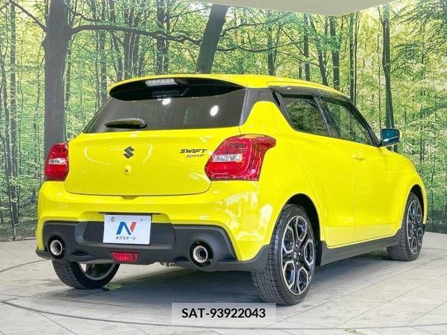 Suzuki SWIFT 2023-04 369006-17