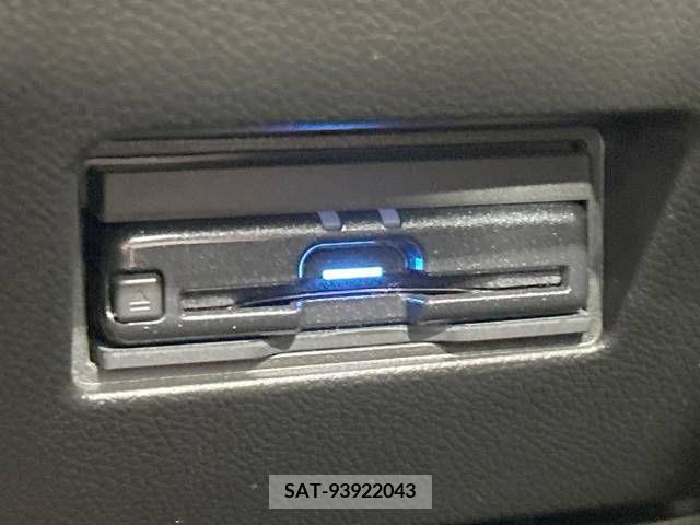 Suzuki SWIFT 2023-04 369006-7