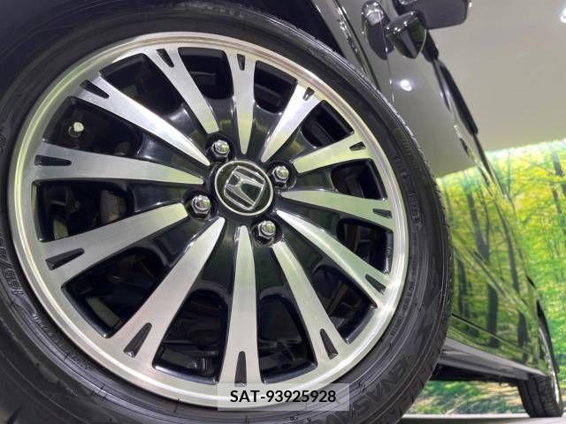 Honda N BOX CUSTOM 2015-04 241219-13