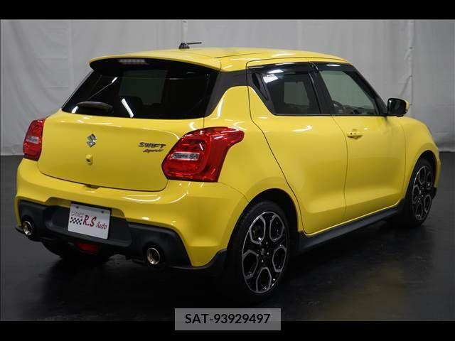 Suzuki SWIFT 2018-10 352407-8